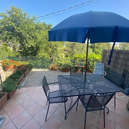 Apartment La Cicala Solo A Piedi In Salita 20 Minuti Dalla Piazzetta Capri